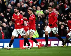 爱游戏官网-赛前曼城备战意大利杯，豪取连胜细节曝光，管理层满意，阵容厚度经受考验(火箭险胜爵士豪取11连胜)