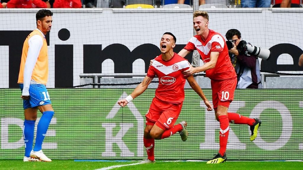 爱游戏体育-皇家马德里迎德国杯关键赛；今晨伤情更新；更衣室稳定；临场指挥获称赞(皇家马德里吧搞笑进球)