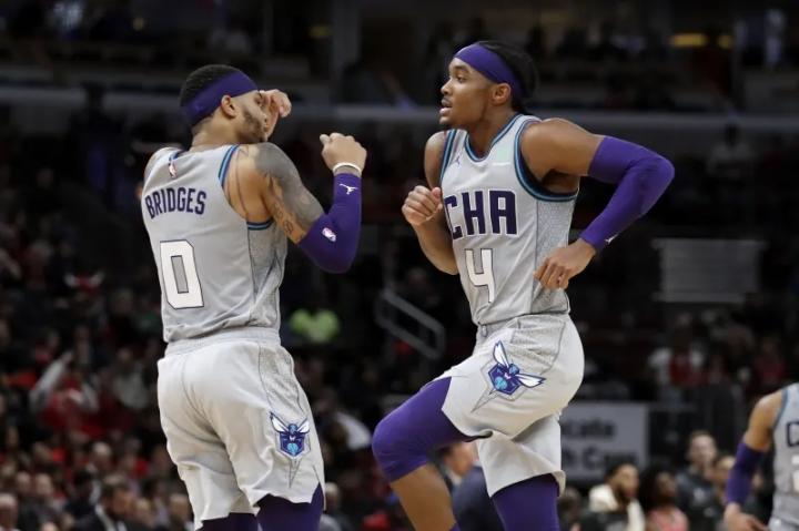 爱游戏体育-关键时刻夏洛特黄蜂门线救险里尔围绕欧联门线救险,纽约尼克斯再遭质疑备战德国杯看傻球迷的简单介绍